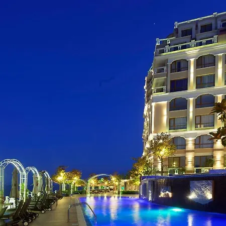Apartment La Penthouse Varna